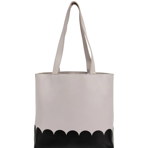 Kate Spade New York
Leather Tote - Picture 3 of 12